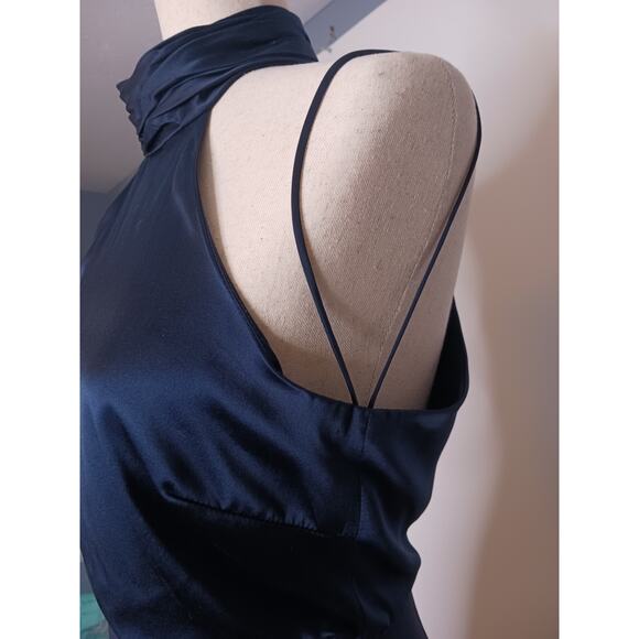 Cinq a Sept Alexandra Turtleneck Halter Gown, NWT, Size 6 - Picture 11 of 16